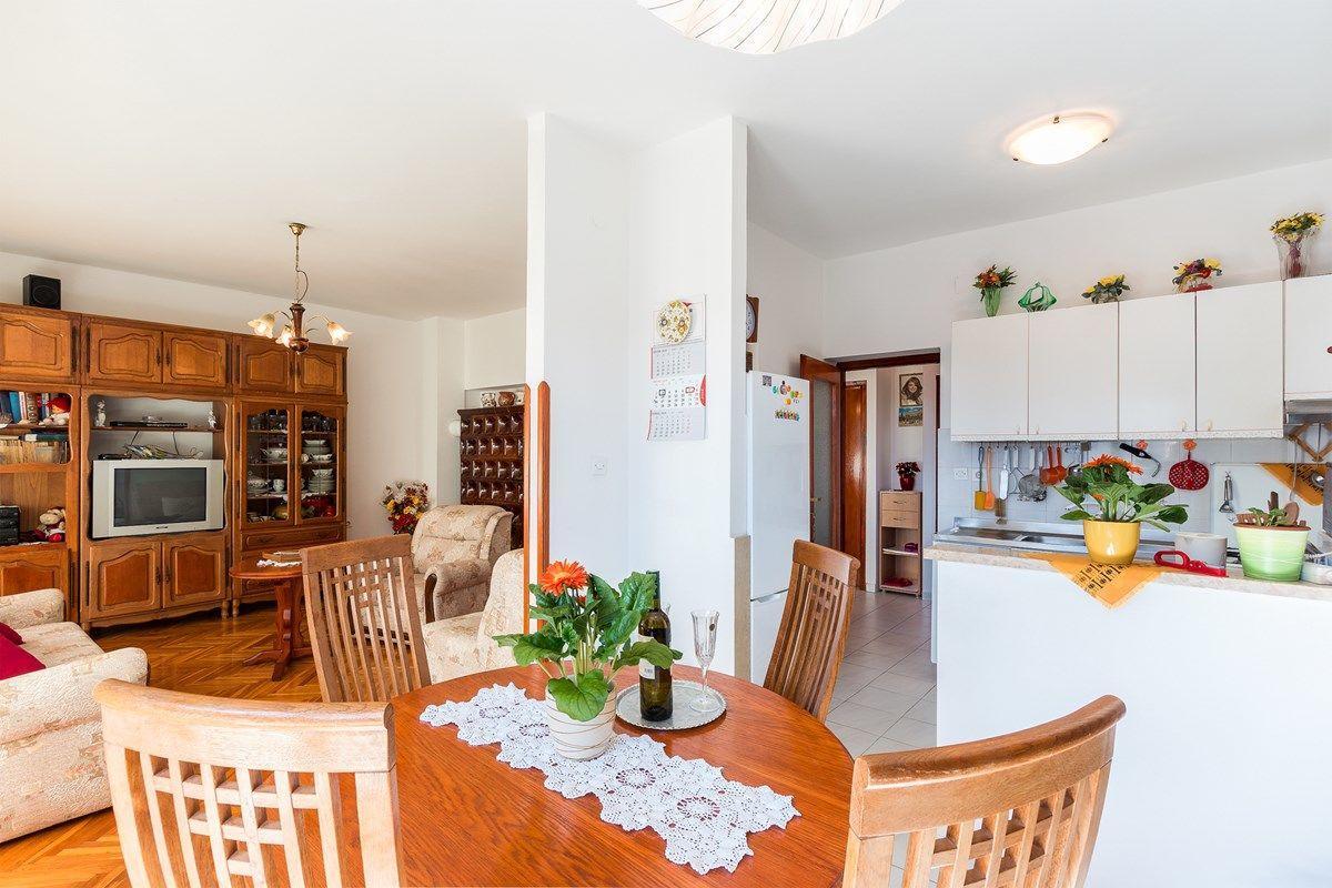 Apartment Grabro Pula