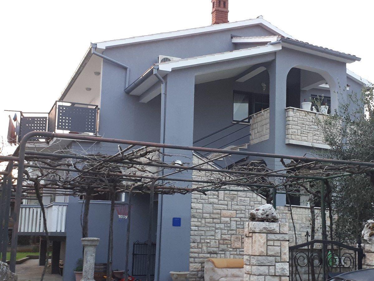 Grabro Apartment