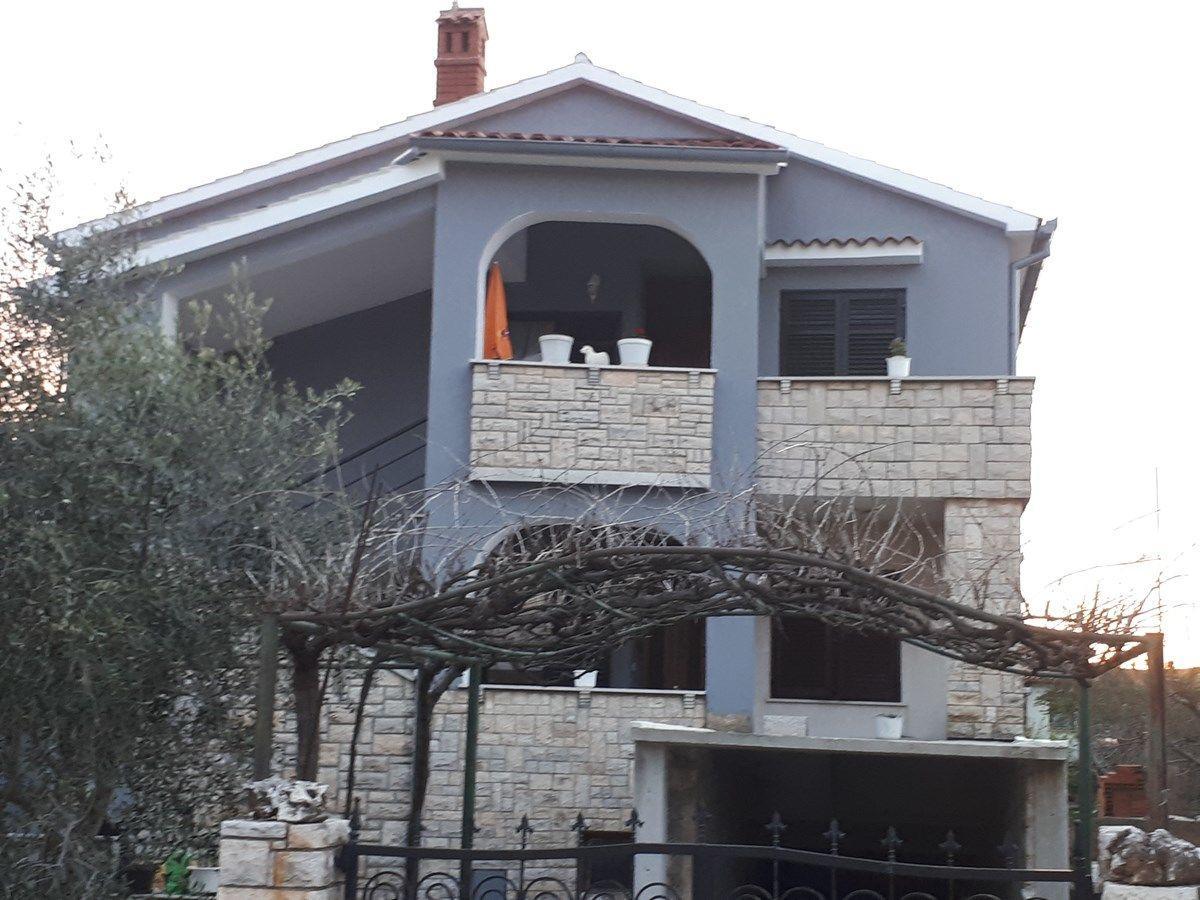 Apartment Grabro